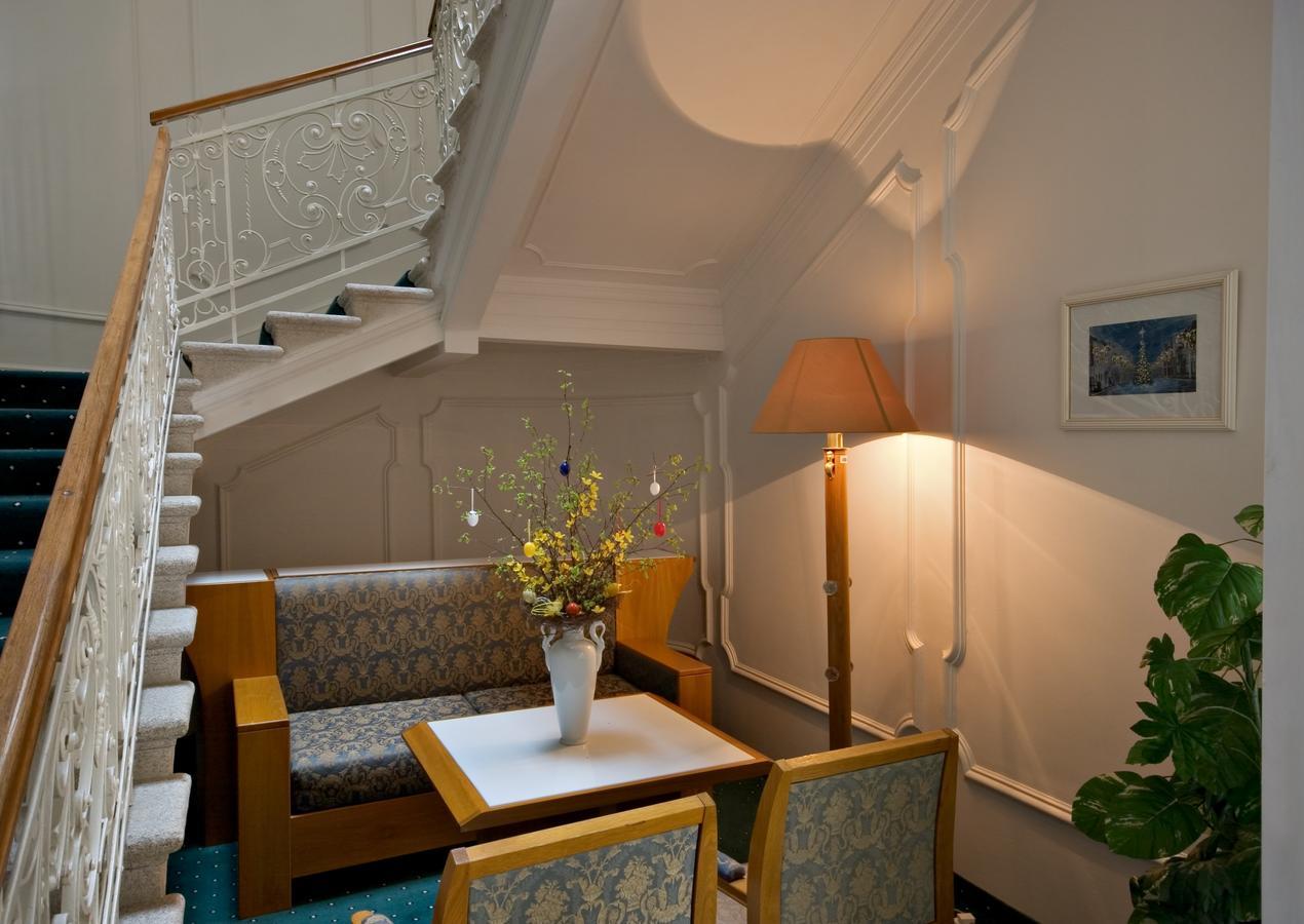 Hotel Three Lilies Inkl Aquaforum Františkovy Lázně エクステリア 写真
