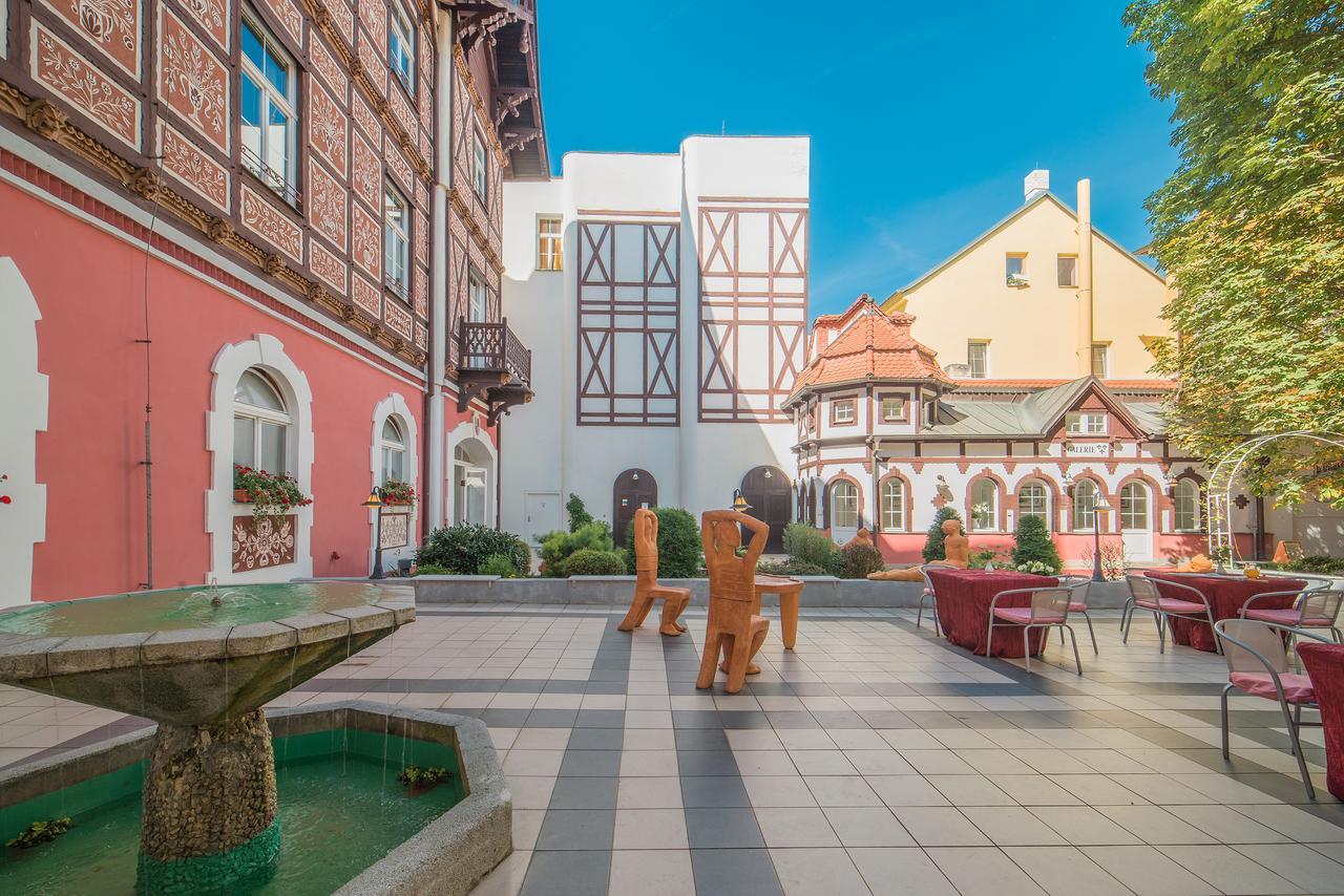 Hotel Three Lilies Inkl Aquaforum Františkovy Lázně エクステリア 写真