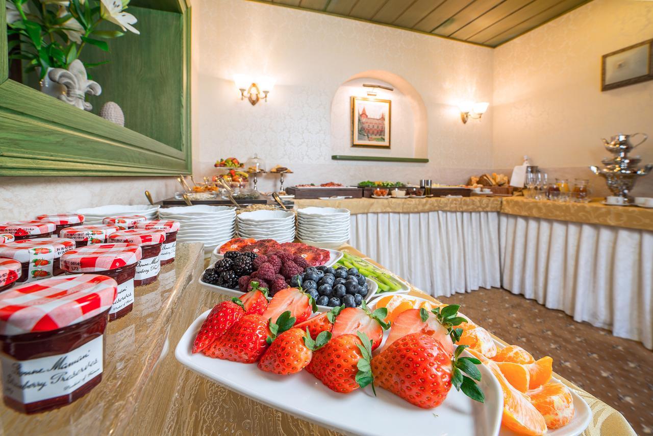 Hotel Three Lilies Inkl Aquaforum Františkovy Lázně エクステリア 写真